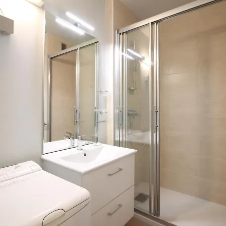 Apartment T2 Avec Balcon Et Wi-fi Au Mont-dore, Proche Centre Et Thermes - Fr-1-608-193 *