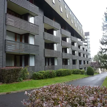 T2 Avec Balcon Et Wi-fi Au Mont-dore, Proche Centre Et Thermes - Fr-1-608-193 Apartment